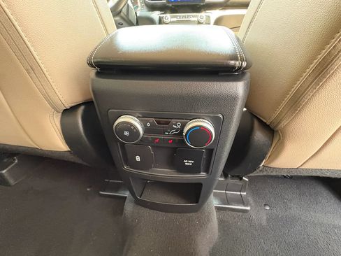 Used 2021 Ford Explorer Limited w/ Equipment Group 301A RWD image 19