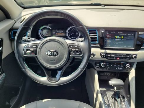 Used 2019 Kia Niro Touring FWD image 15