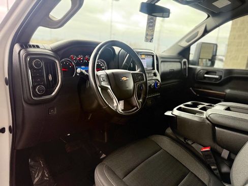 Used 2023 Chevrolet Silverado 2500 LT AWD/4WD image 26