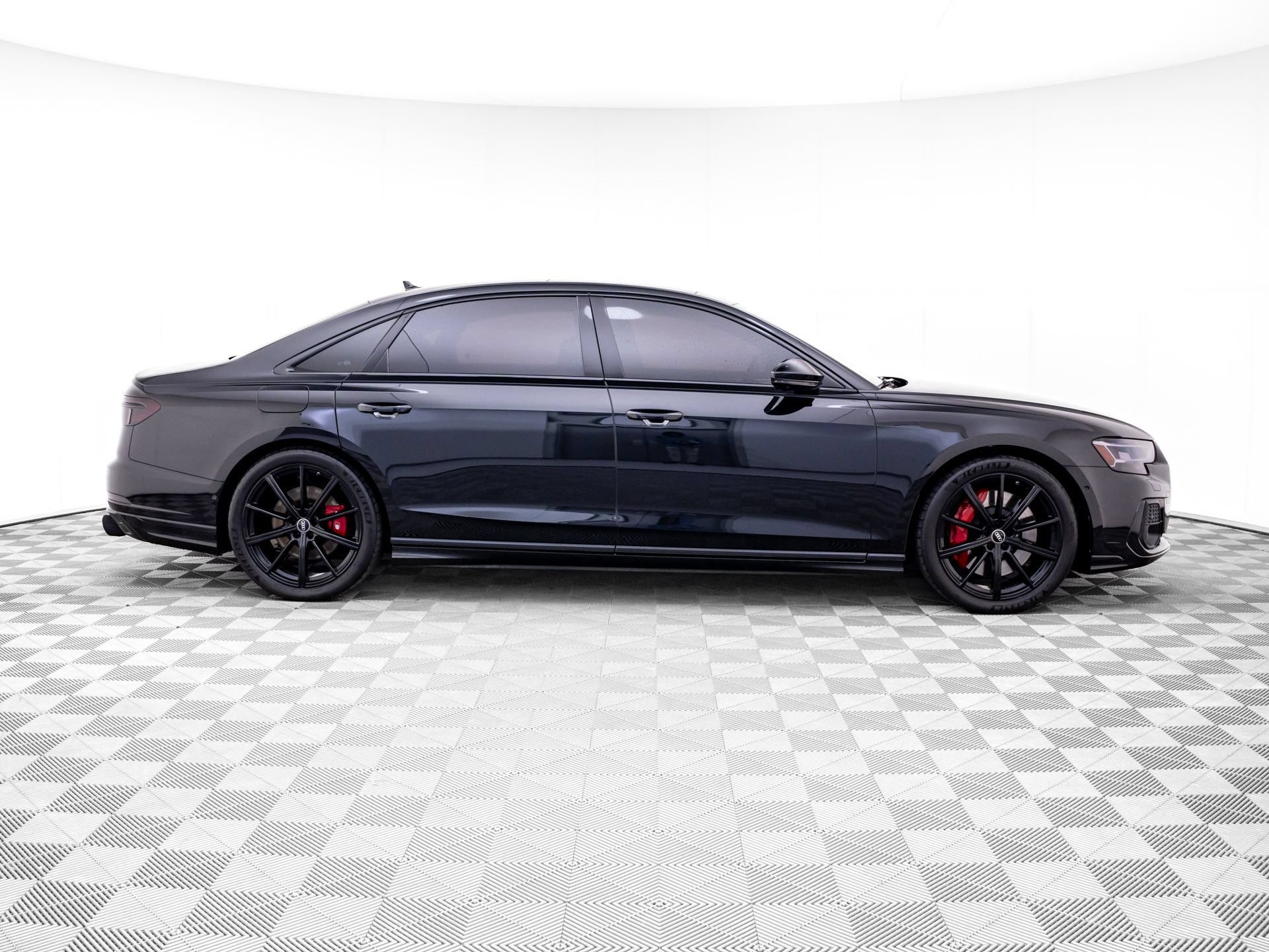 Used 2023 Audi S8 w/ S8 Executive Package AWD/4WD image 6