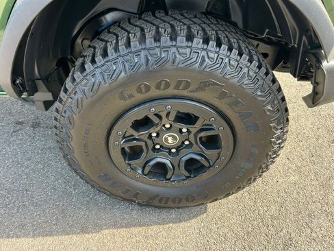 Used 2024 Ford Bronco Wildtrak AWD/4WD image 11