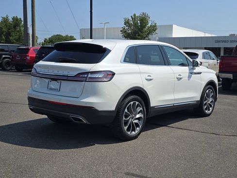 Used 2023 Lincoln Nautilus Reserve w/ Luxury Package AWD/4WD image 4