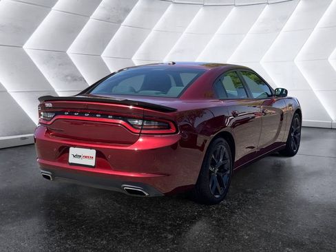 Used 2019 Dodge Charger SXT w/ Plus Group RWD image 4
