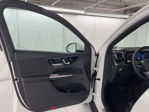 Certified 2026 Mercedes-Benz GLC 300 image 19