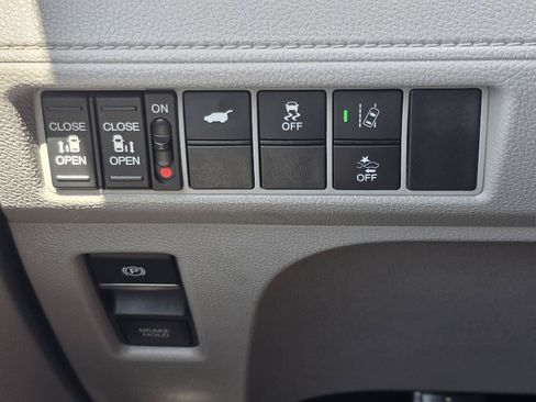 Used 2020 Honda Odyssey EX-L image 11