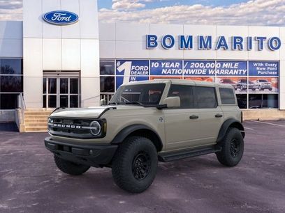 New 2026 Ford Bronco Outer Banks w/ Sasquatch Package