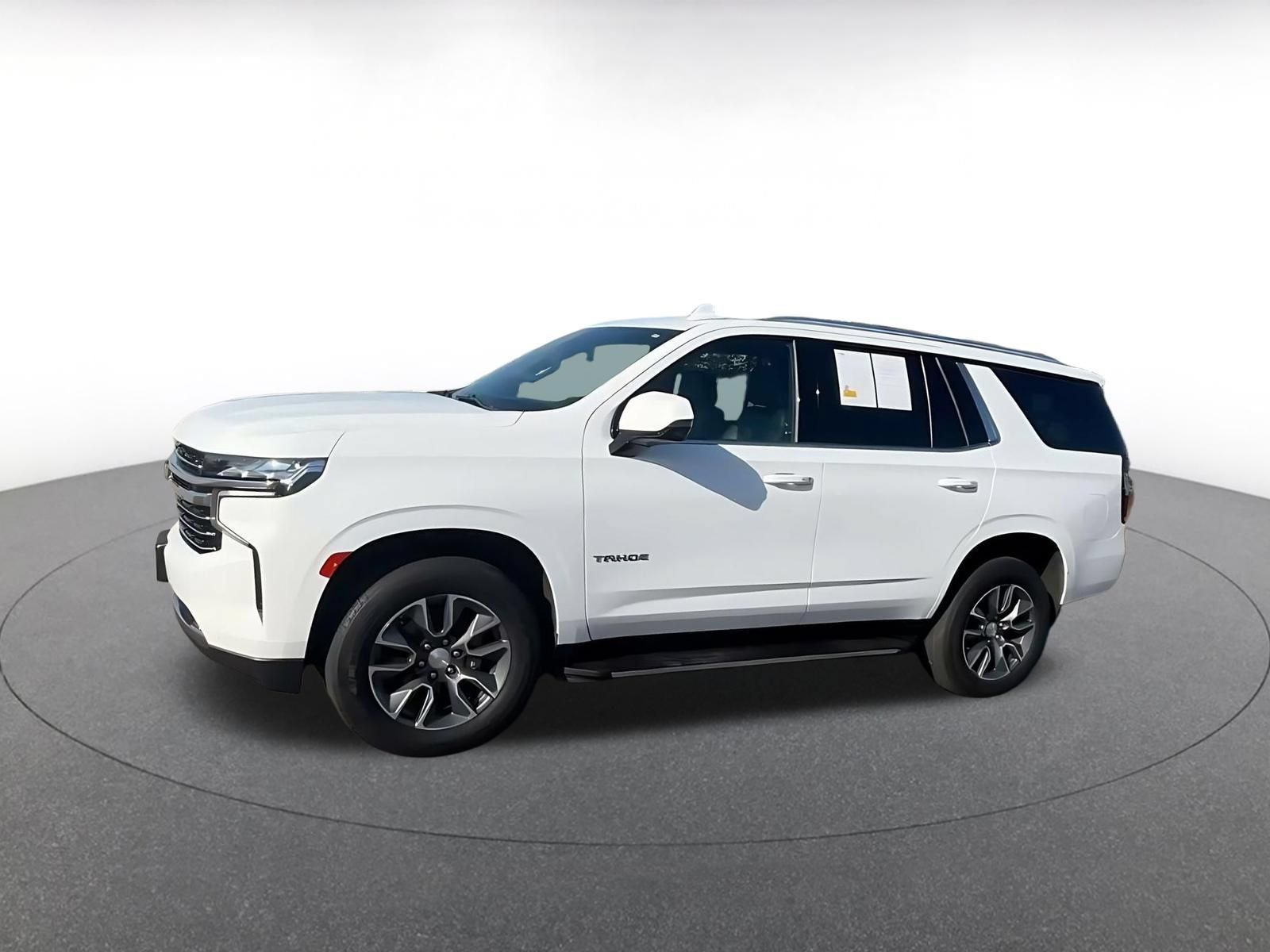 Used 2023 Chevrolet Tahoe LT w/ Luxury Package RWD image 7