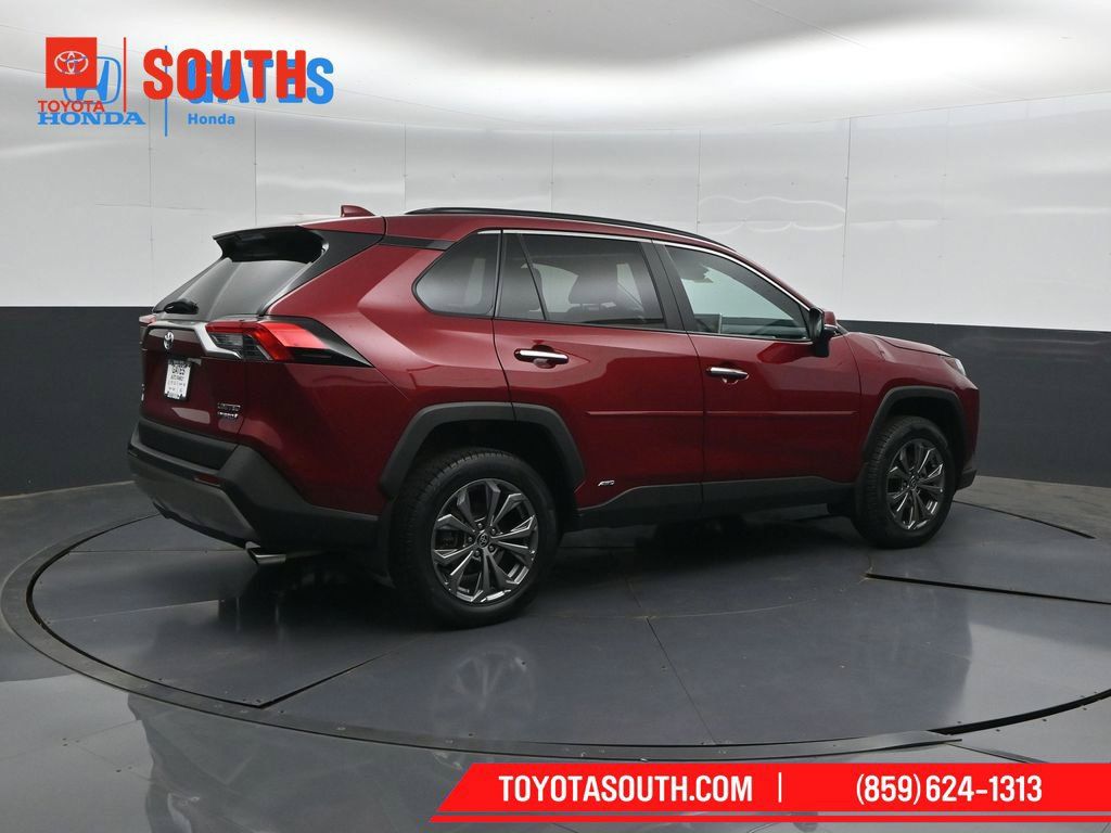 Used 2022 Toyota RAV4 Limited AWD/4WD image 2