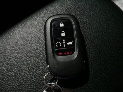 Used 2025 Honda CR-V Sport-L image 32