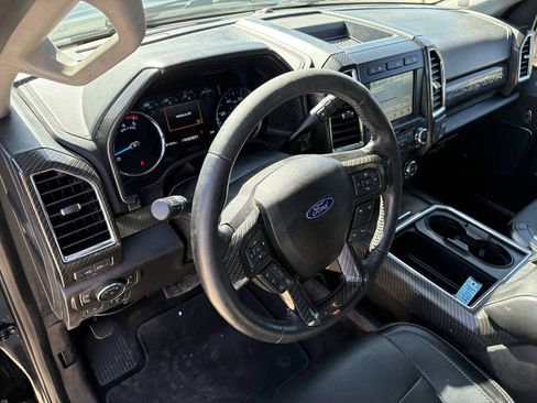 Used 2018 Ford F250 Lariat w/ Lariat Ultimate Package AWD/4WD image 18