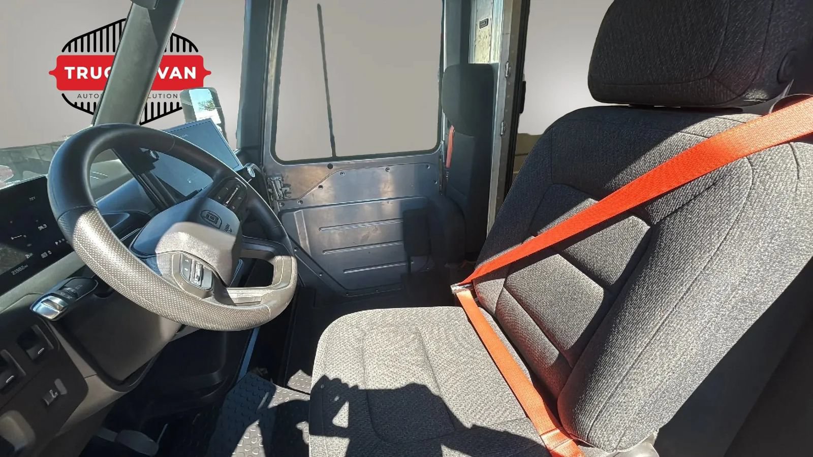 Used 2024 Chevrolet Brightdrop 600 w/ Battery Pack, Max Range AWD/4WD image 35