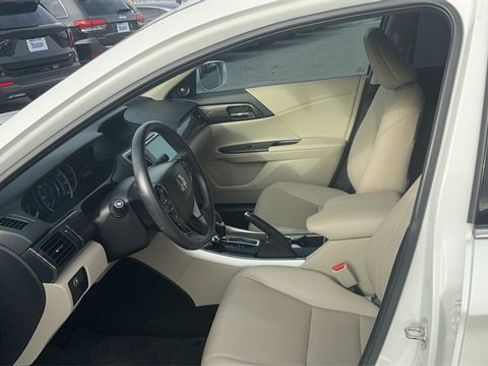 Used 2017 Honda Accord EX-L image 17