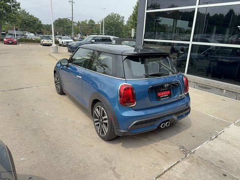 Used 2024 MINI Cooper S FWD image 3