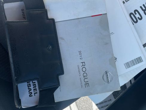 Used 2012 Nissan Rogue SV w/ Premium Pkg image 33