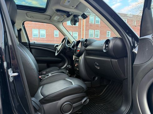 Used 2016 MINI Cooper Countryman S image 2