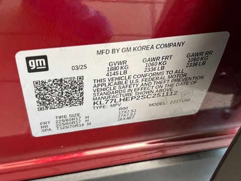 Used 2025 Chevrolet Trax LT w/ LT Convenience Package FWD image 28