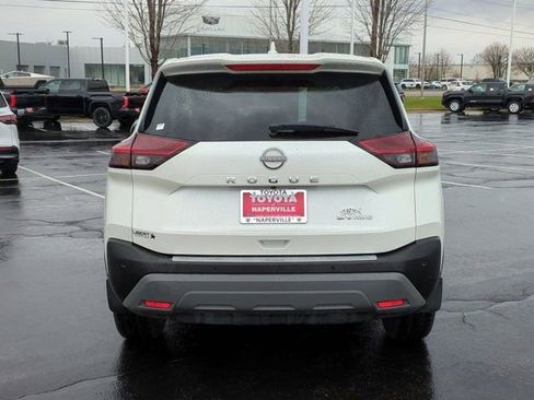 Used 2023 Nissan Rogue SV image 6