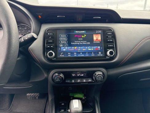 Used 2024 Nissan Kicks SR image 18