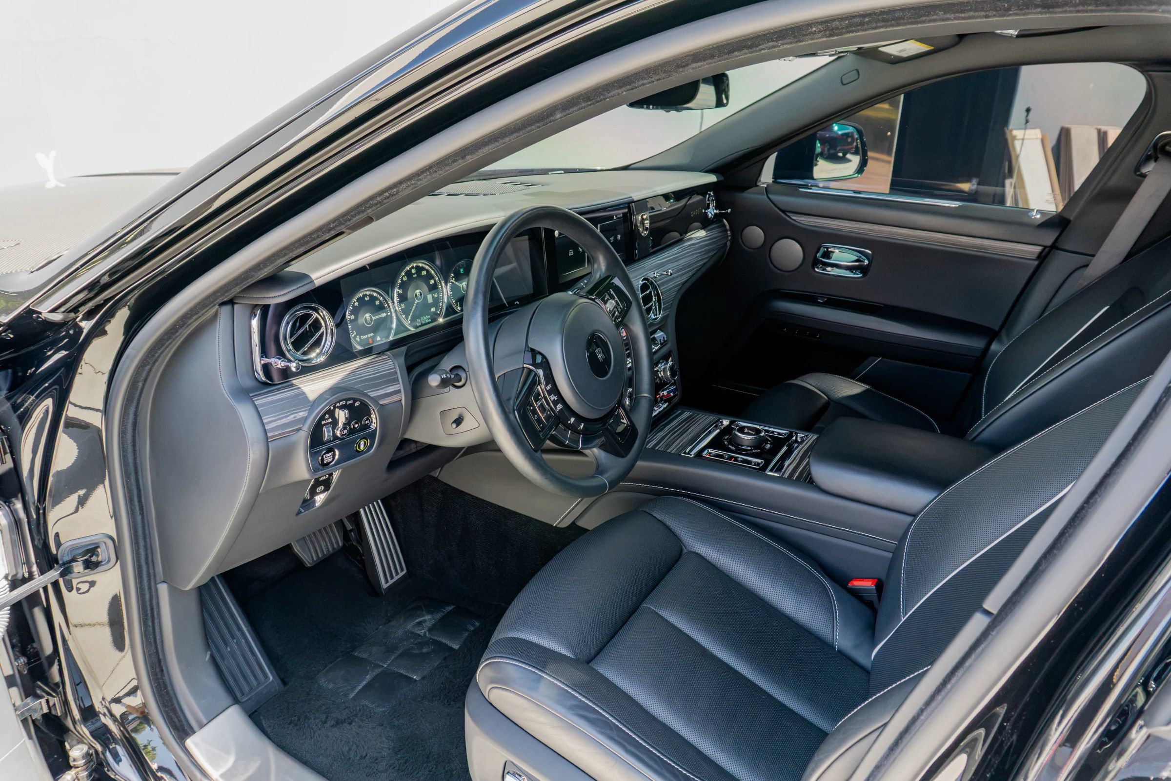 Used 2021 Rolls-Royce Ghost AWD/4WD image 80