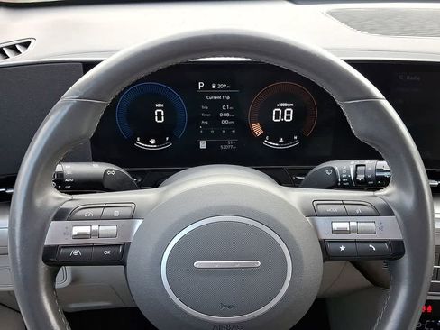 Used 2024 Hyundai Kona SEL image 17