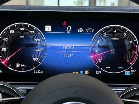 Used 2024 Mercedes-Benz GLE 350 4MATIC image 17