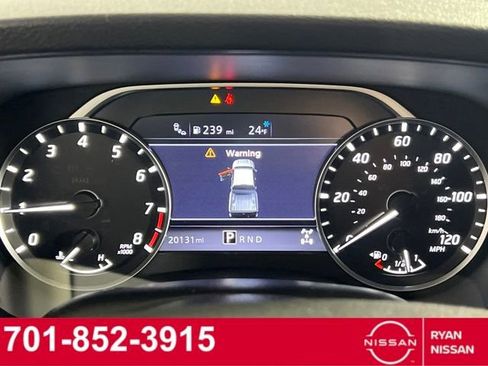 Used 2024 Nissan Frontier SV w/ SV Convenience Package image 3