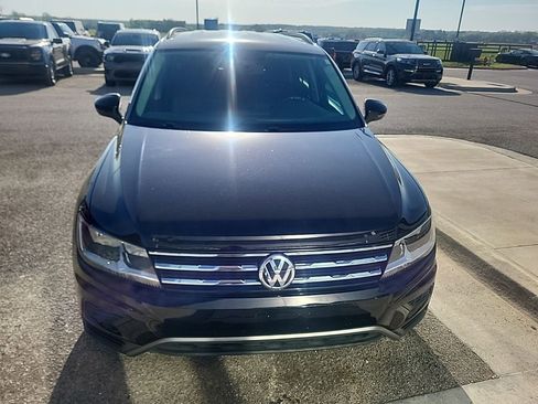 Used 2021 Volkswagen Tiguan S image 3