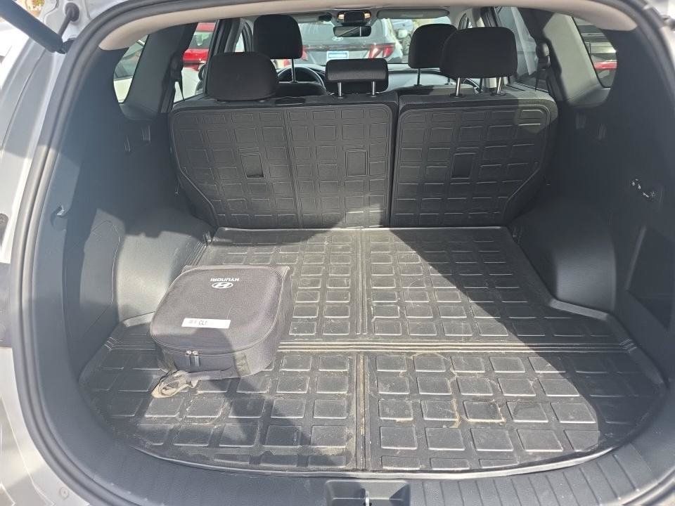 Used 2023 Hyundai Santa Fe SEL Convenience AWD/4WD image 8