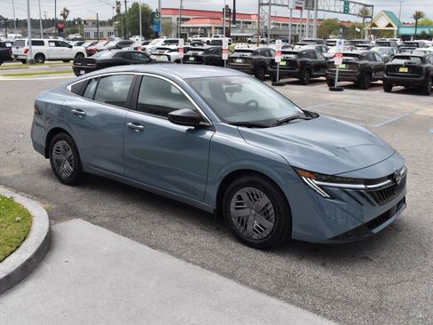 Used 2026 Nissan Sentra SV w/ Floor Mat Package FWD image 10