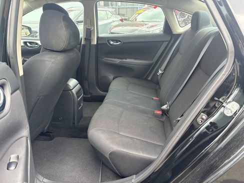 Used 2019 Nissan Sentra S FWD image 13