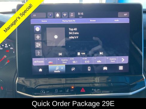 Used 2025 Jeep Compass Trailhawk AWD/4WD image 2