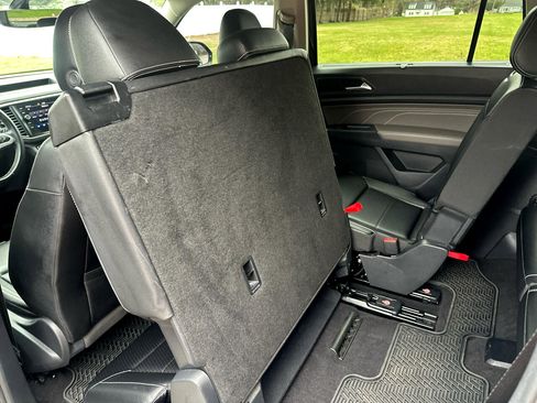 Used 2021 Volkswagen Atlas SE image 27