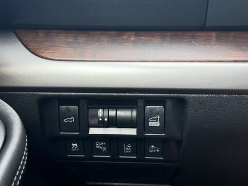 Used 2019 Subaru Outback 2.5i Limited AWD/4WD image 24