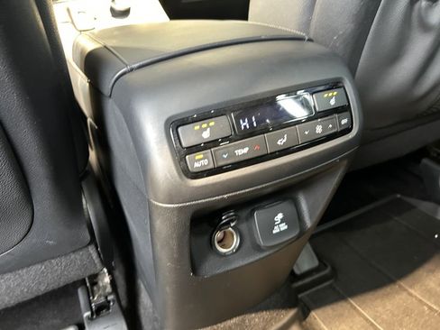 Used 2021 Hyundai Palisade SEL w/ Premium Package image 37