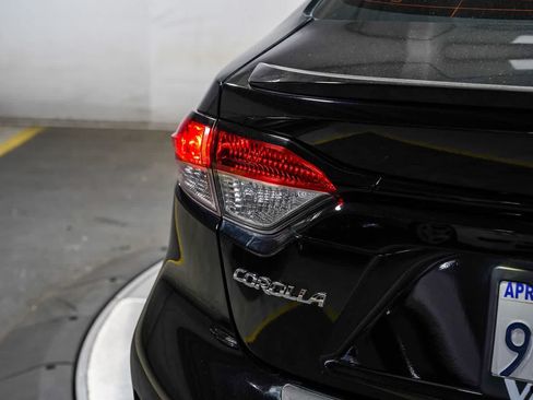 Certified 2024 Toyota Corolla SE FWD image 12