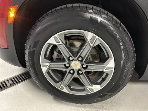 Used 2023 Chevrolet Blazer LT w/ Driver Confidence Package image 9