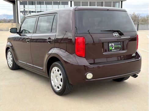 Used 2010 Scion xB Release Series 7.0 FWD image 6