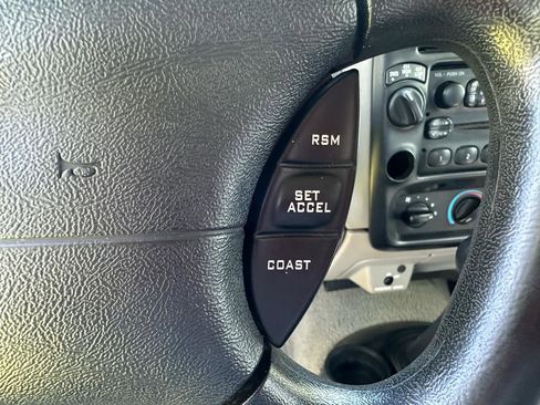 Used 1998 Ford Ranger XLT AWD/4WD image 16