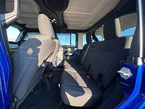 Used 2019 Jeep Wrangler Unlimited Sport S AWD/4WD image 31