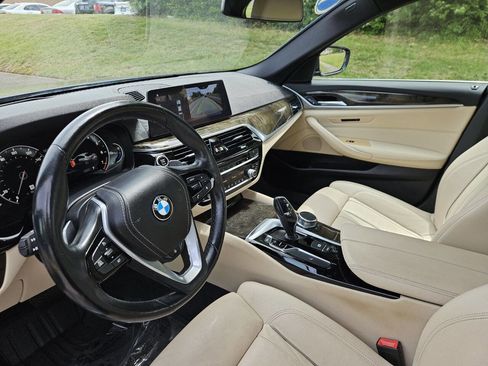 Used 2018 BMW 530i RWD image 10