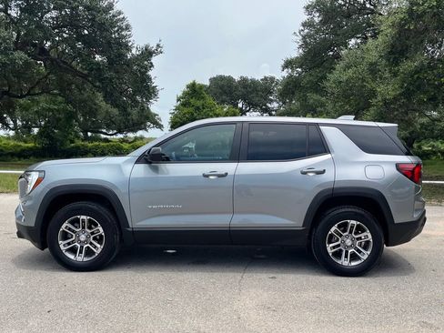 Used 2025 GMC Terrain Elevation AWD/4WD image 8