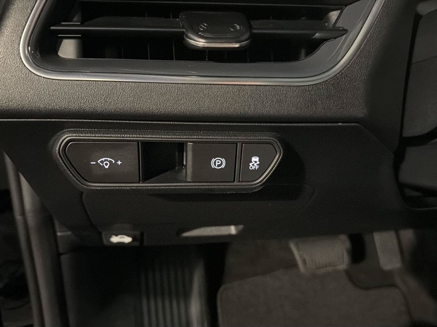 Used 2025 Kia K4 EX FWD image 19
