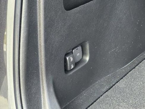 Used 2021 Ford Edge SEL w/ Convenience Package image 30