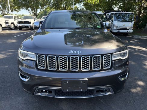 Used 2019 Jeep Grand Cherokee Overland AWD/4WD image 2