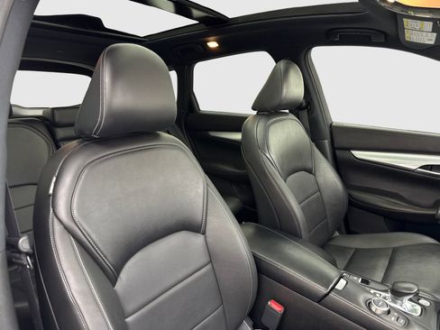 Used 2021 INFINITI QX50 Luxe w/ Appearance Package FWD image 40