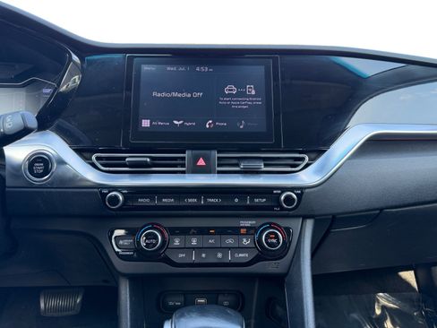 Used 2022 Kia Niro LXS w/ Digital Cluster Package FWD image 8