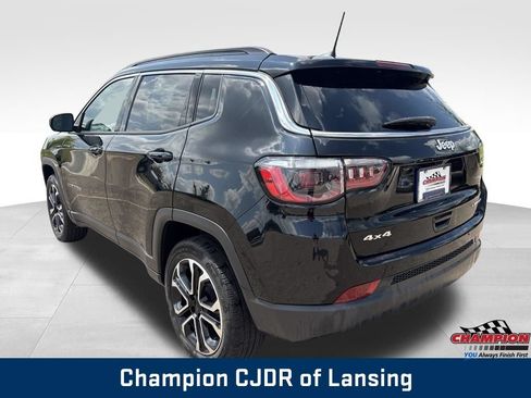 Used 2022 Jeep Compass Limited AWD/4WD image 5