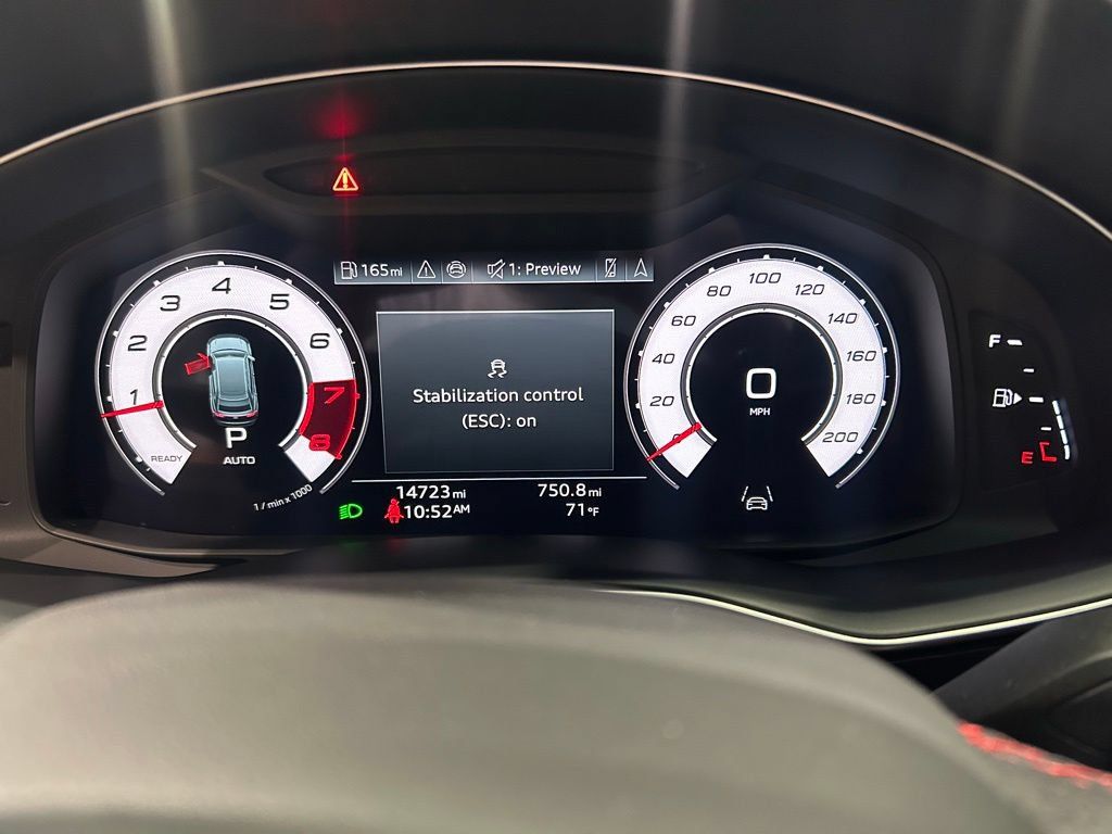 Used 2025 Audi RS Q8 performance AWD/4WD image 21