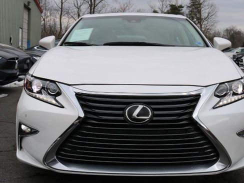 Used 2018 Lexus ES 350 image 2