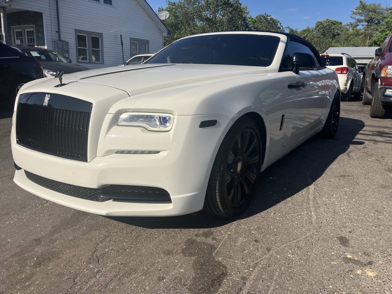 Used 2018 Rolls-Royce Dawn RWD image 12